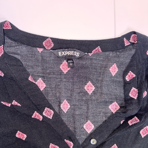 Express Printed Long-Sleeve Blouse — Women’s Medium - Picture 2 of 3